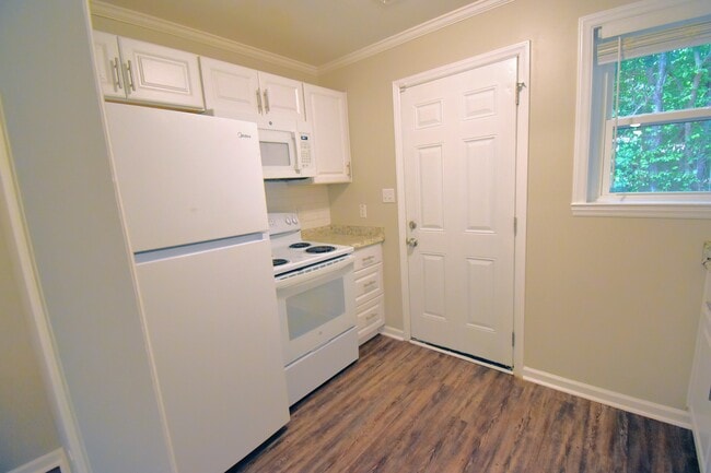 Photo - 1111 Bose Ave