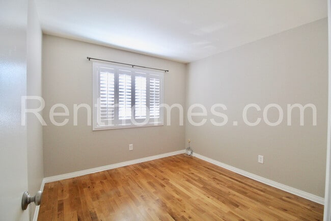 Photo - 9084 Hatcher Ln