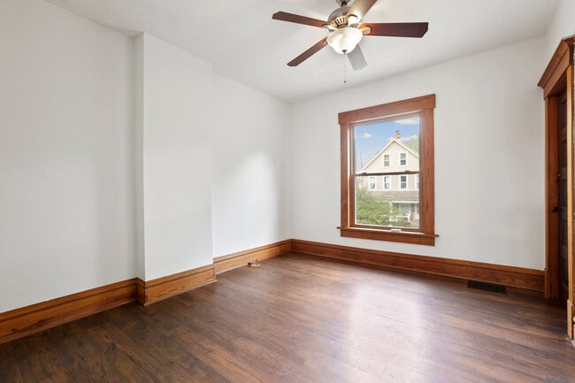NE 2nd Floor Bedroom