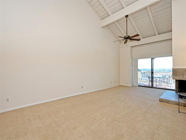 Photo - 519 Rock Bluff Dr