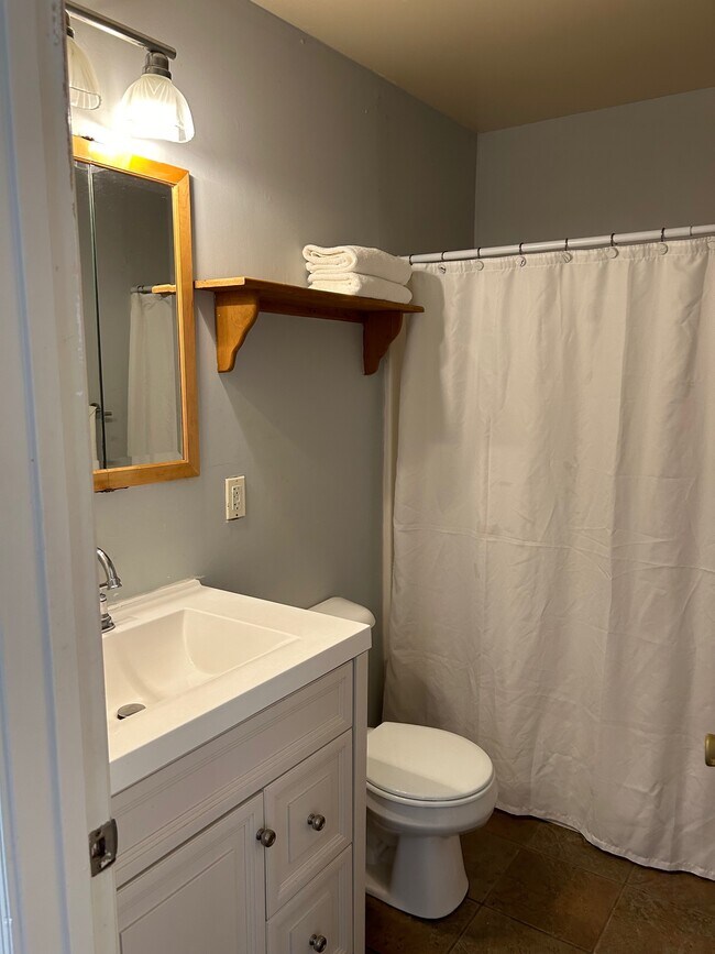 Photo - 807 Elk Mills Rd