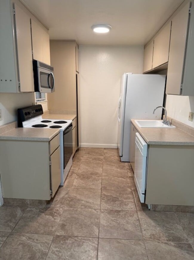 Photo - Great One Bedroom Condo Monterey