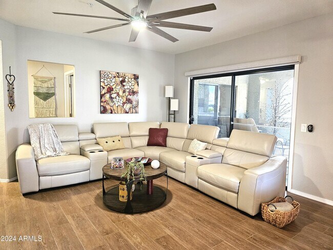 Building Photo - 15225 N 100th St Unit #1191 Rental
