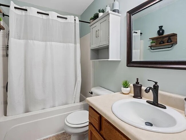 Photo - 509 Harold Prewett Dr