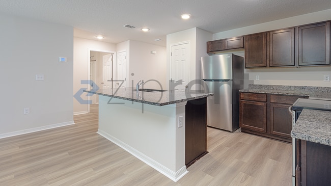 Photo - 129 Wellwood Ln