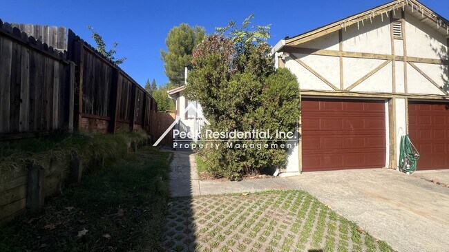 Photo - A Very Nice 3bd/2ba Orangevale Duplex with...