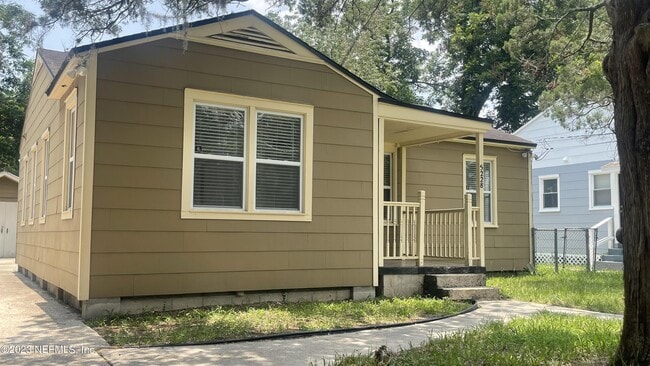 Building Photo - 5228 Sunderland Rd Rental