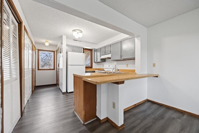 Photo - 740 Westwinds Dr Unit 6