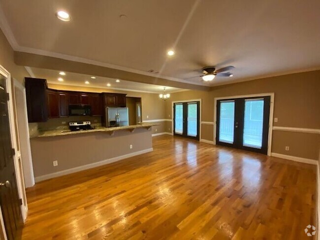 Building Photo - LUXURY THAT YOU CAN CALL HOME -RENOVATED 2...