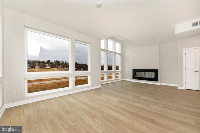 Photo - 714 Iron Frg Rd