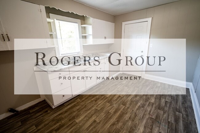 Photo - #391*** - 118-126 Clark St. Duplex Unidad 126 S. Clark St