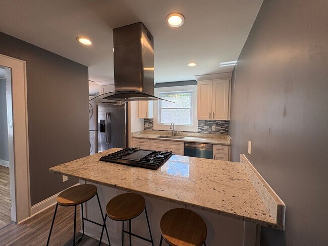 Photo - Charming 2/2 With Fenced In Backyard Move In Ready Now!