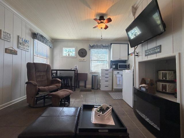 Photo - 105 Chambers Point