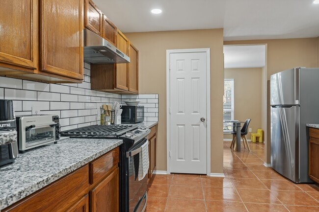 Photo - 16122 Taloncrest Dr