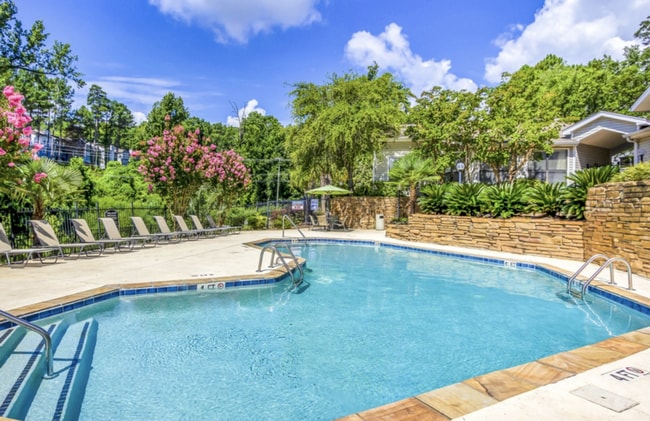 Photo - Landmark at Pine Court