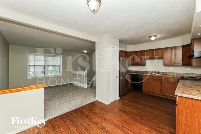 Photo - 306 Marilyn Ave