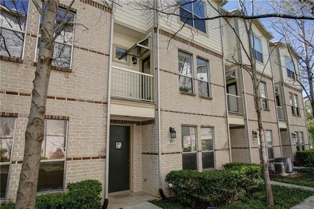 Photo - 4830 Cedar Springs Rd Unit 43