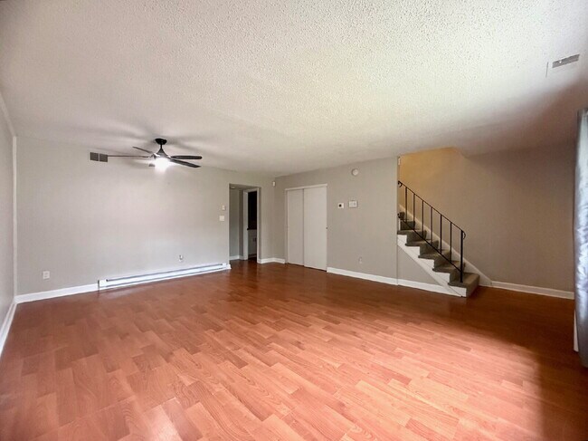 Photo - Charming 3-Bedroom Townhome with Fenced Yard