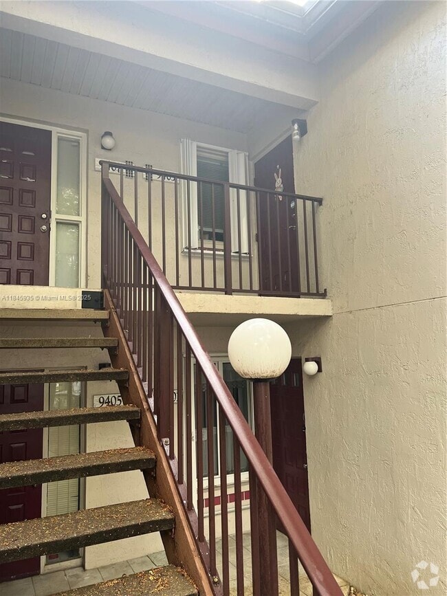 Building Photo - 9403 SW 138th Pl Unit 9403 Rental