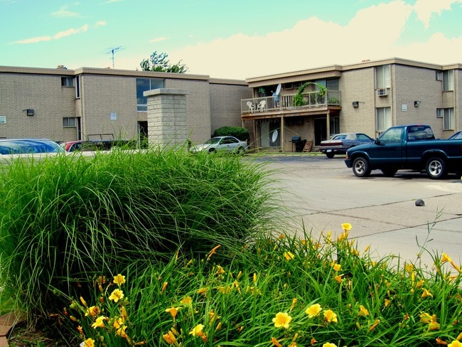Vista Villa Manor Apartments