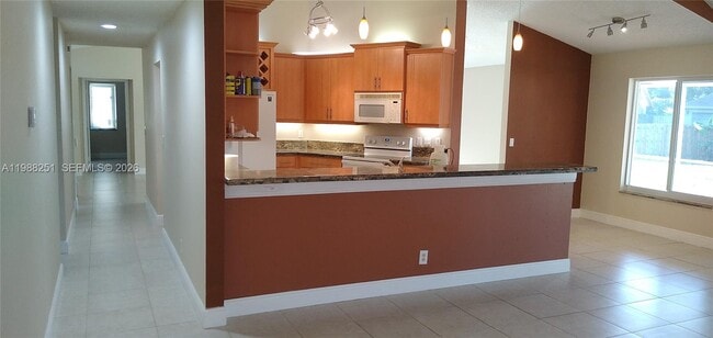 Photo - 15013 SW 10th St