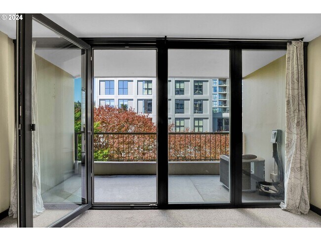 Photo - Modern 1Bd1Ba SW Corner Condo with some Ci... Unit 5B