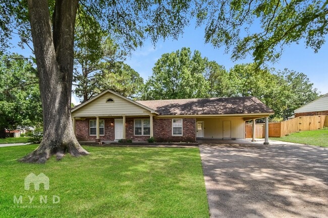 Photo - 8210 Danbury Cove House