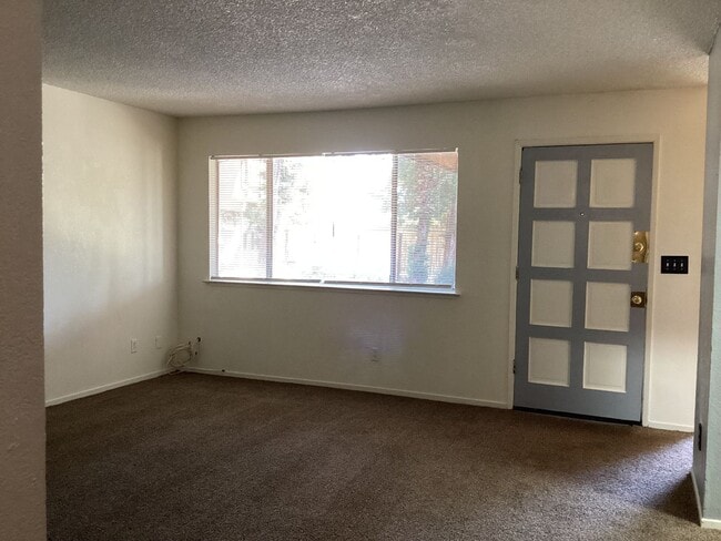 Photo - 563 W Alamos Ave Unit A