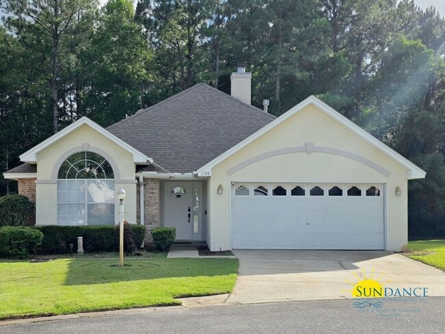 Renovated 3-Bedroom Home on Quiet Cul-de-S... - Renovated 3-Bedroom Home on Quiet Cul-de-S...