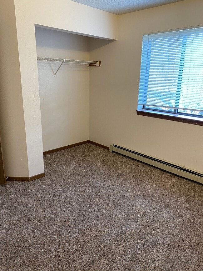 Photo - 4 Bedroom 2 Bathroom Apartment Unit CR-205