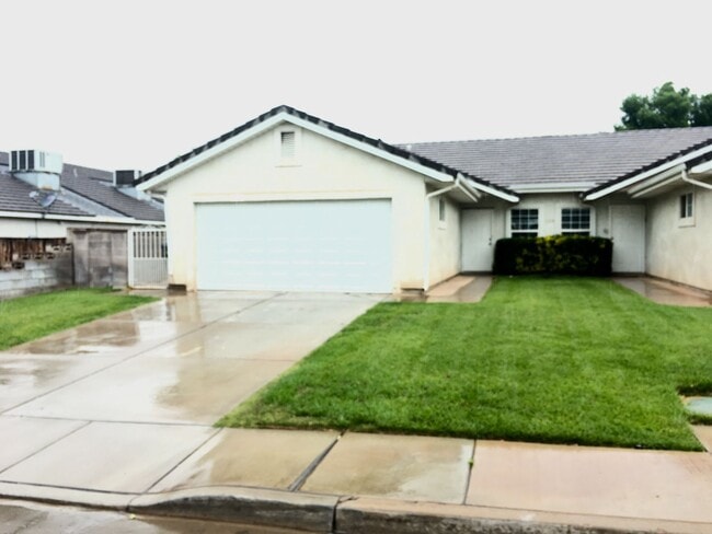 Photo - 1308 Millcreek Duplex Unit 2