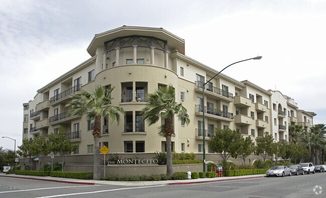 Photo - The Montecito Condominiums