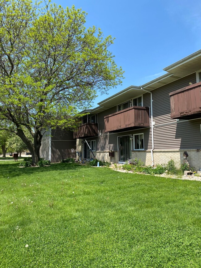 2111 Refset Drive