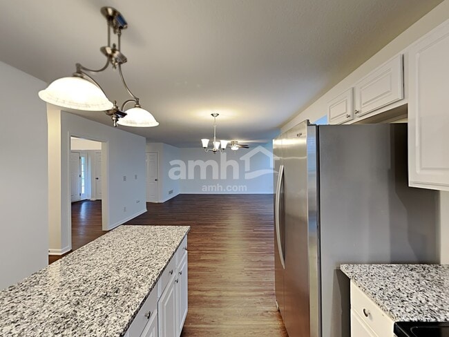 Photo - 1544 Mallard Cir W