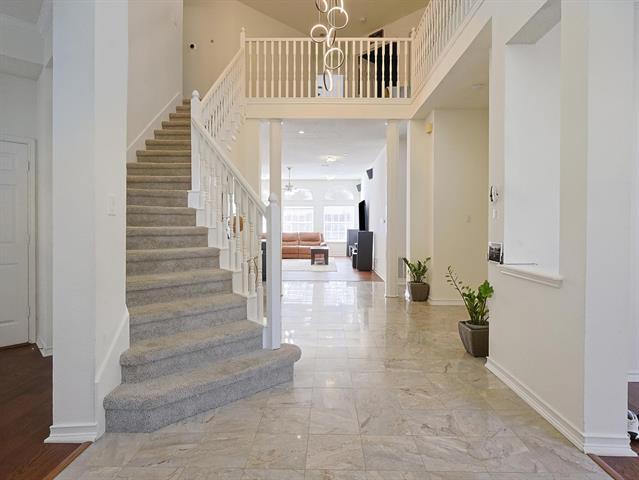501 Halifax Ln