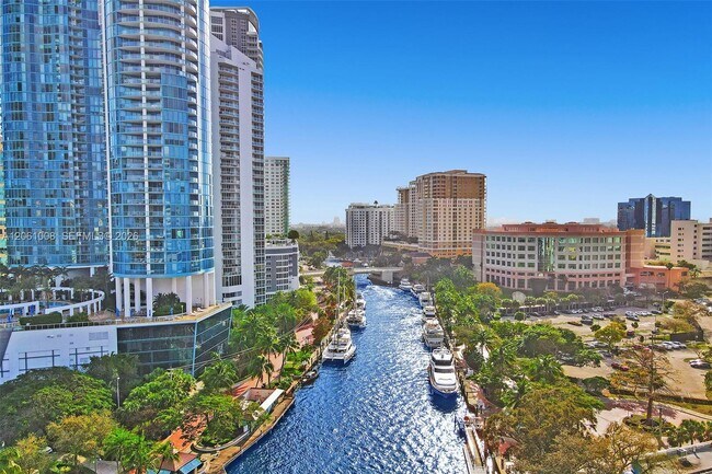 Photo - 333 Las Olas Way