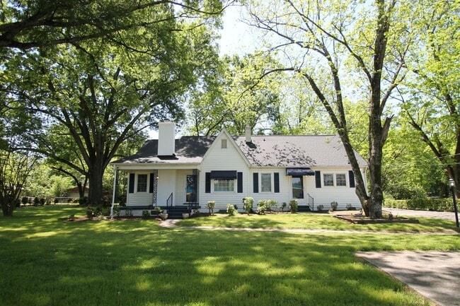 Building Photo - Exclusively Offered By Muse Realty Rentals, LLC