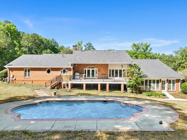5459 Center Hill Church Rd