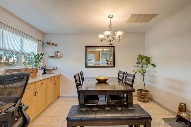 Photo - 5038 Savannah St