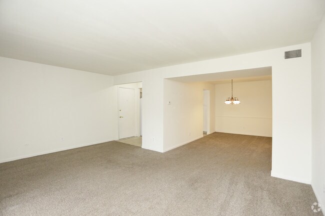 Holland Apartments
