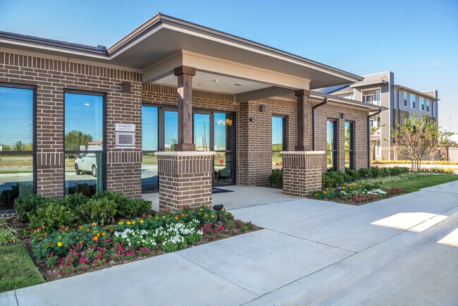 Leasing Center