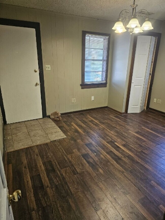 217 N Wilson Ave Unit A
