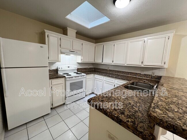 Photo - 2401 Kimberly Ln Unit 4