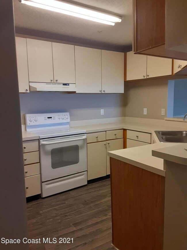 Photo - 7667 N Wickham Rd Unit 917