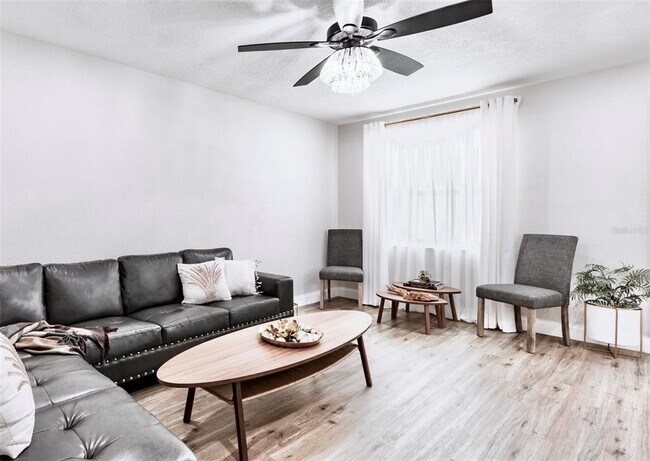 Photo - 6220 Interbay Ave
