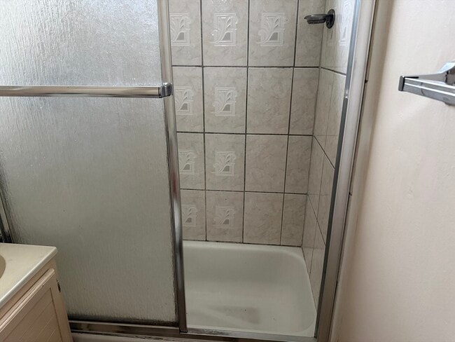Photo - 12 Wentworth St Unit 1