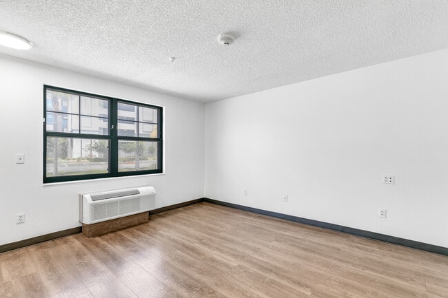 Photo - 1031 N Link Apartamentos