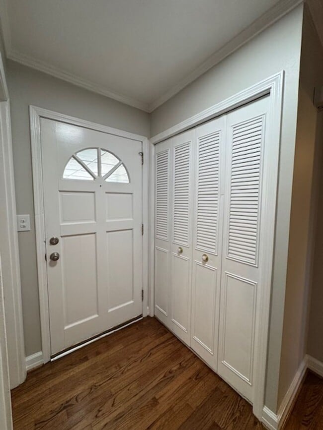 Photo - 2 Bedroom, 1 Bath duplex (right side unit) close to downtown Greenville with hardwood floors, a l...