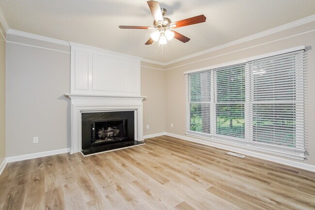 Photo - 919 Beddingfield Dr