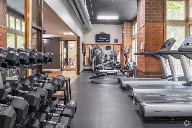 Fitness Center - 100 West Chestnut Apartments